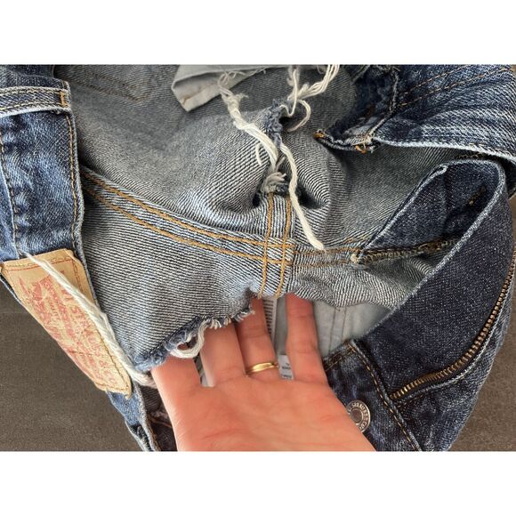 Levi 505 Denim Shorts - Picture 5 of 5